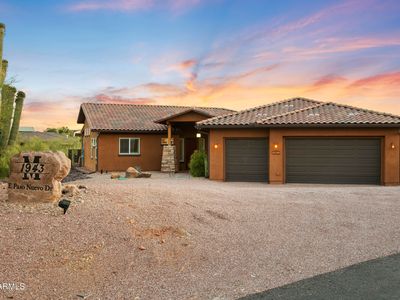 1943 E Paso Nuevo Dr