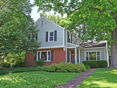 2590 Bonnie Dr