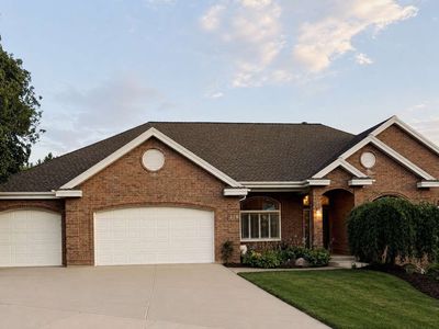 713 W Springwood Dr