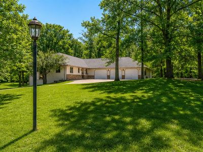 1012 Maple Ridge Ct NW