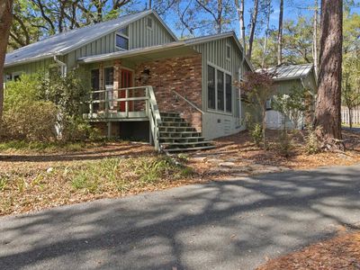 407 Nottingham Ct