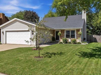 1566 Briarwood LANE
