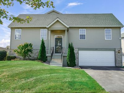 2115 S Austrian Pine St