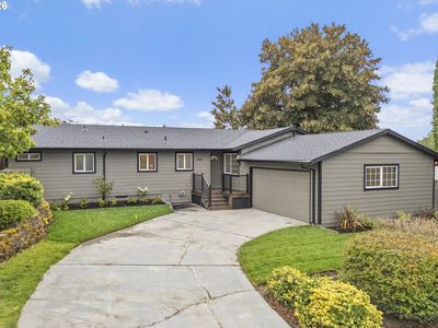 485 SE Centurion Ave