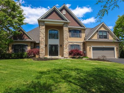 Property at 28 Royal Crest Rd, Horseheads, NY