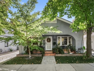 1812 Larkin Way
