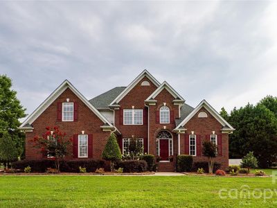 527 Hallman Dr