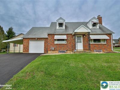 34 N 38th St