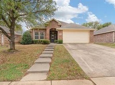 1002 Hidden Oaks Dr