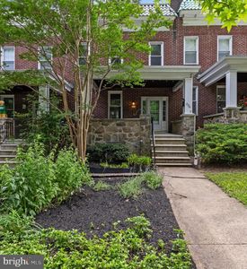 2924 Wyman Pkwy
