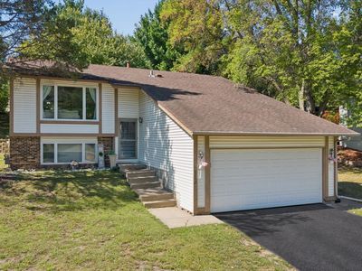 6242 Whispering Oaks Dr