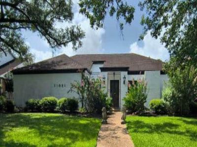 10031 Inwood Dr