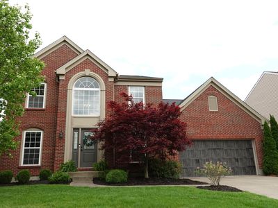 9858 Burleigh Ln
