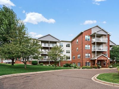 2231 Penn Pl APT 120