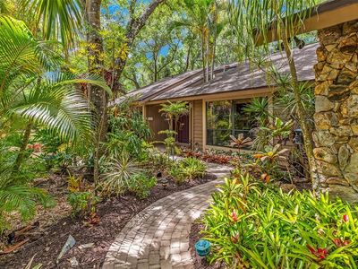4295 Woodview Dr