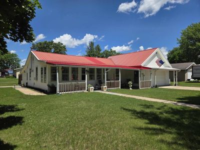 320 W Nebraska Street