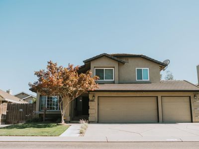 Property at 1531 Crestwood Dr, Escalon, CA