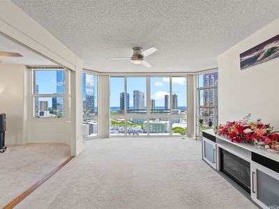 801 S King St APT 1903
