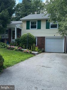 6 Glenwood Cir