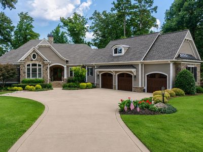 2051 Sandy Frd