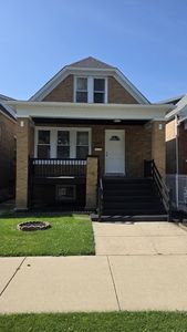 3507 W 60th Pl