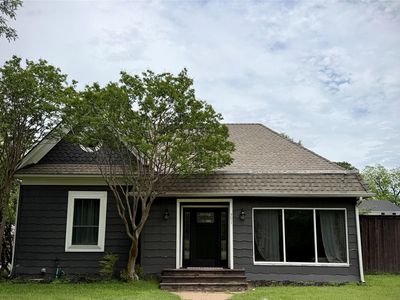 301 Forrest Ave