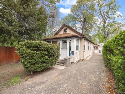 Property at 8 Geyser Place, White Plains, NY