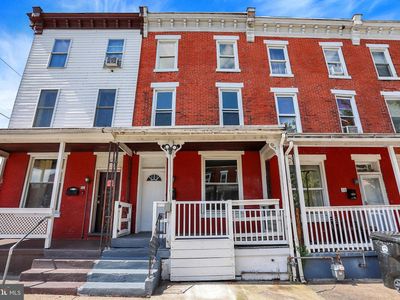 30 S 16th St
