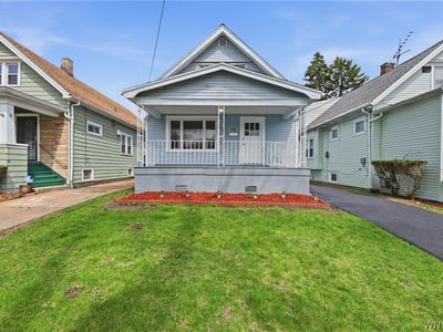 100 Maple Ridge Ave