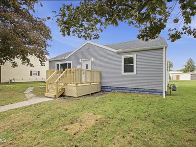 242 Sycamore St