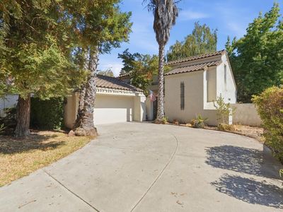 3502 Ignacio Cir