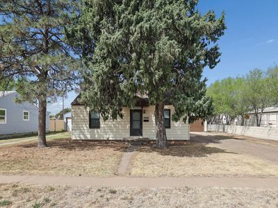 2704 Canyon Dr