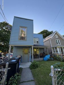 7 Winnie Avenue