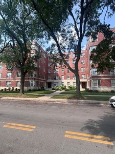 2610 W Balmoral Ave APT 103