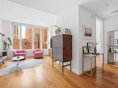 15 William St APT 10B