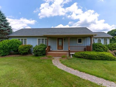 168 Mountain View Dr