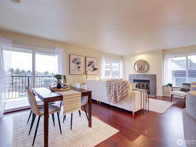 3890 Whitman Avenue N #301