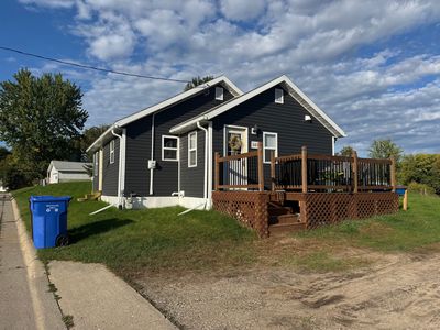 107 5th St SE