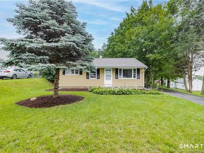 Property at 3 Prospect Hill Drive, East Windsor, CT