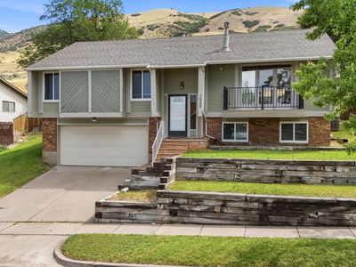 Property at 1560 N Easthills Dr, Bountiful, UT