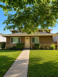 2109 Chrysler Dr