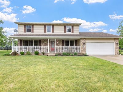 889 Rustic Acres Ln