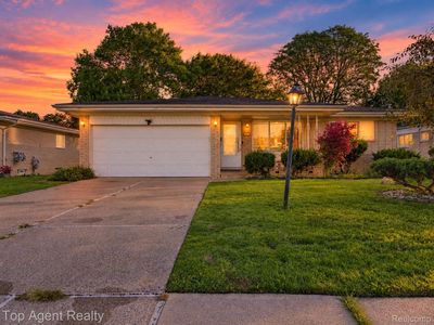 3053 Belcher Dr