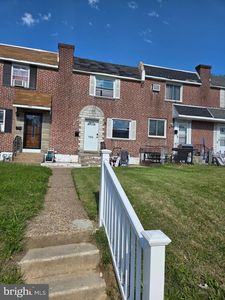 Property at 780 Taylor Dr, Folcroft, PA