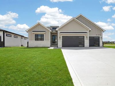 280 NW Copperleaf Ct