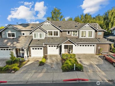 5541 Lakemont Boulevard SE #805