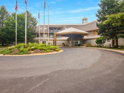 2400 Troon South 4008