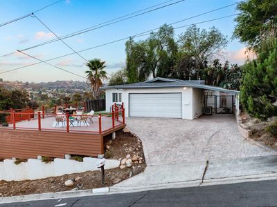 8837 Carmir Dr