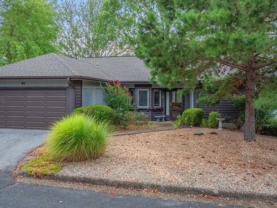 65 Fairway Dr
