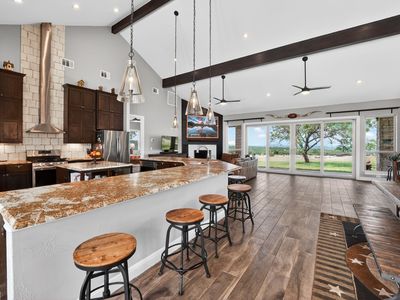 113 Jayhawk Ct